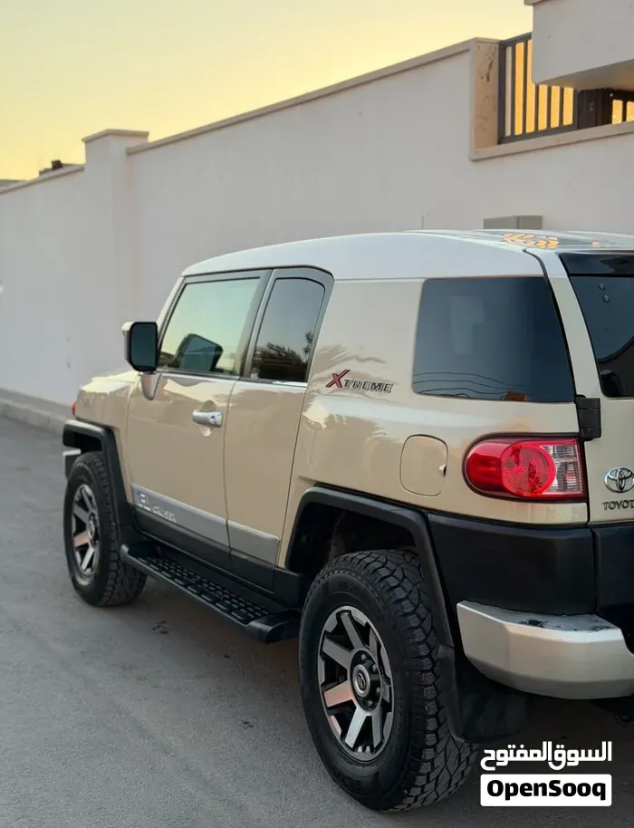 Toyota Fj 2008 photo 2