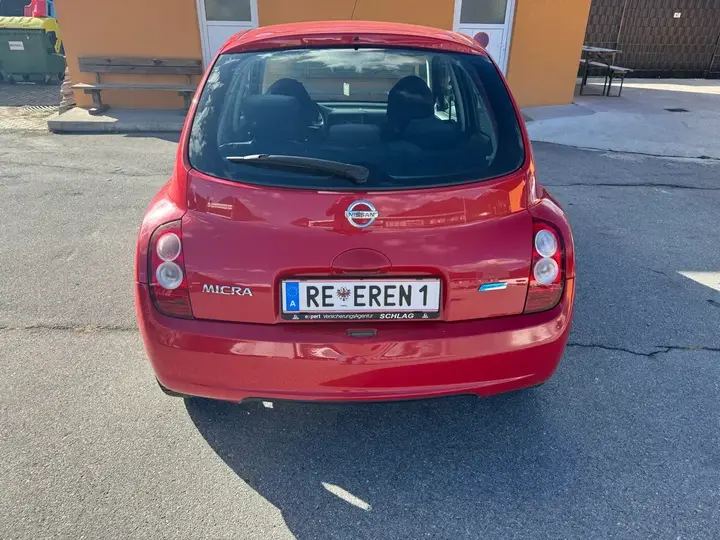 Nissan Micra 2010 photo 3