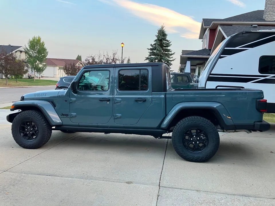 Jeep Gladiator 2025 photo 3
