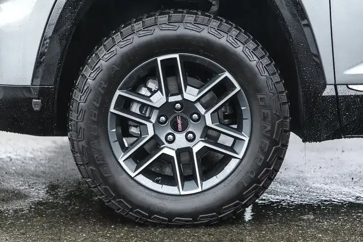 GMC Terrain 2027 photo 3