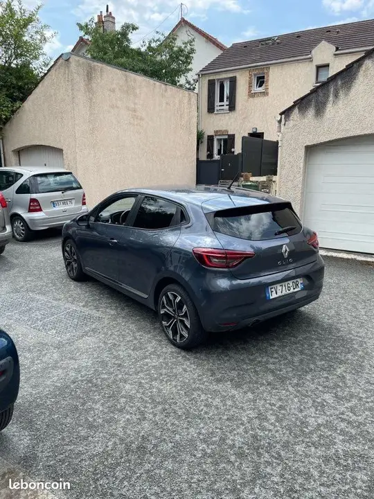 Renault Clio 2020 photo 2