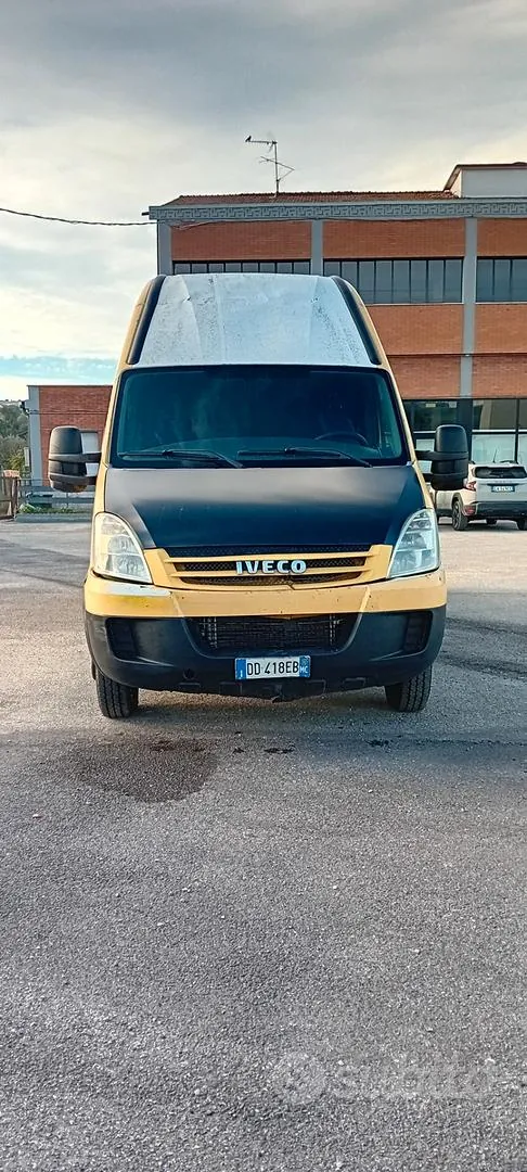 Iveco Daily 2007 photo 2