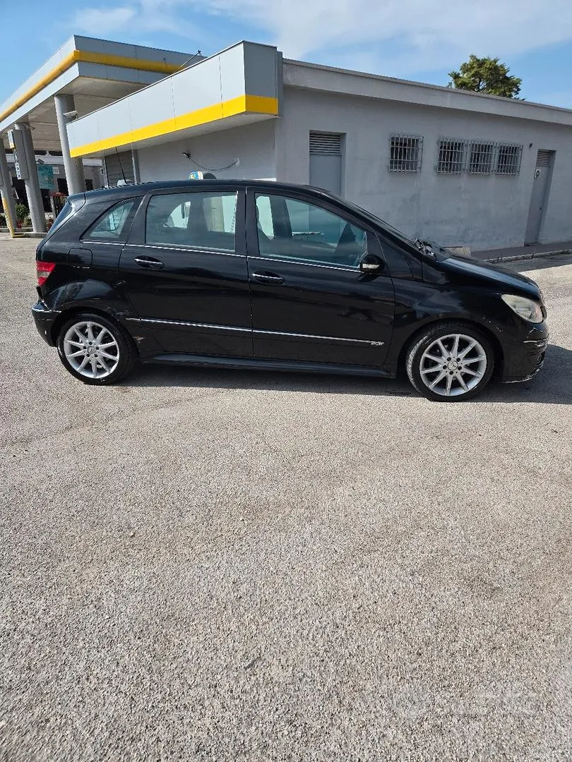 Mercedes-Benz B-Class 2007 photo 2