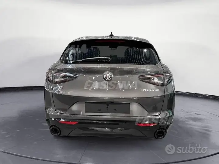 Alfa Romeo Stelvio 2025 photo 5