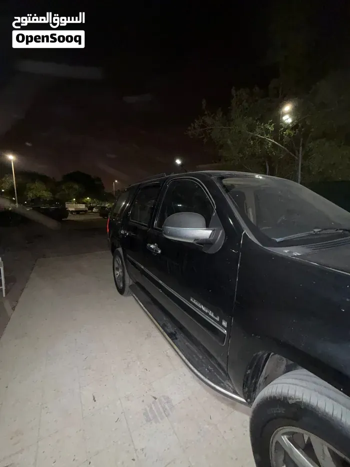 GMC Yukon Denali 2007 photo 2