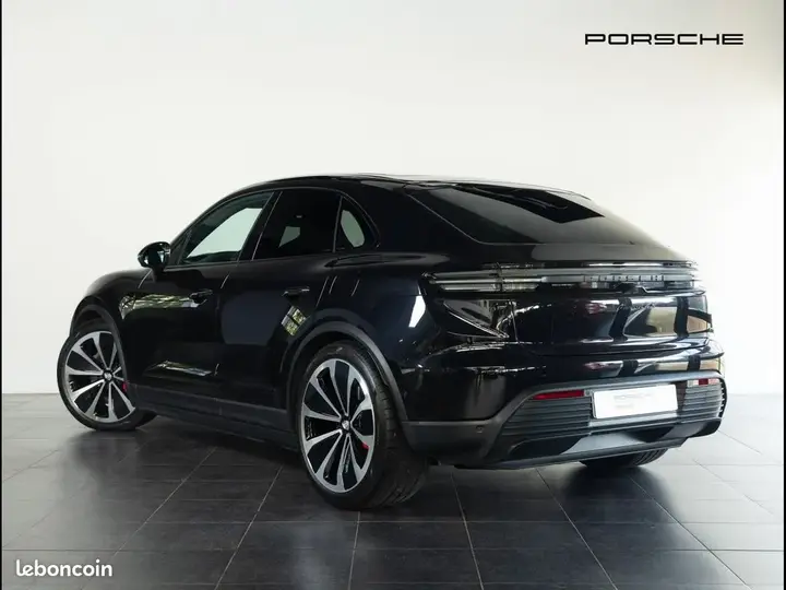 Porsche Macan 2025 photo 3
