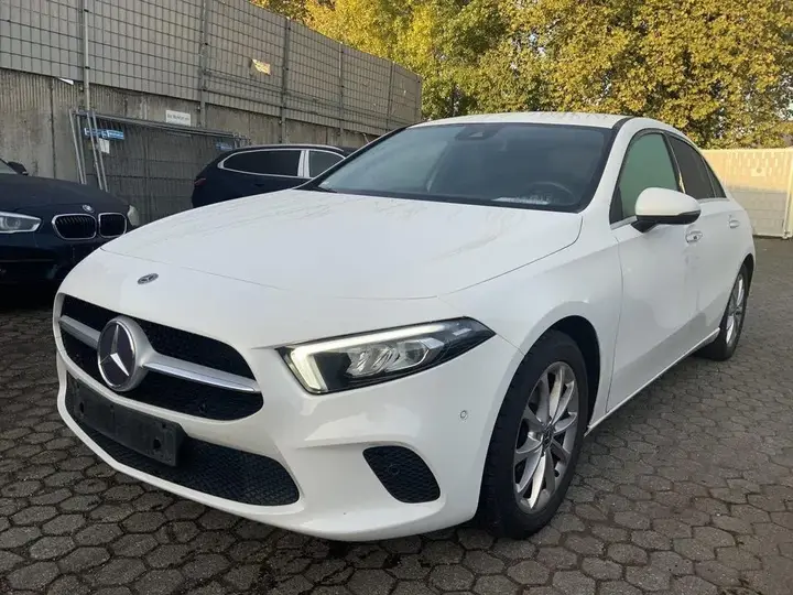 Mercedes-Benz A 180 Limousine