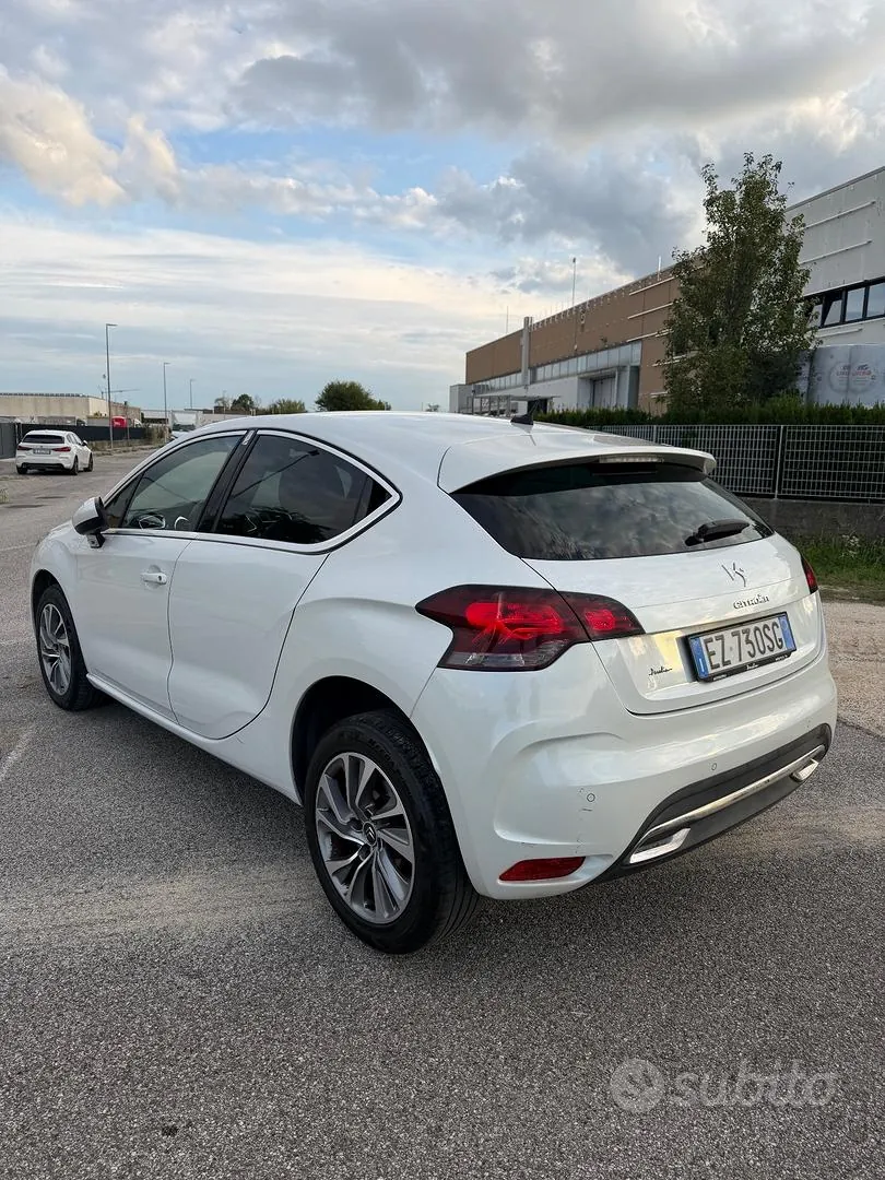 DS Automobiles Ds 4 2015 photo 5