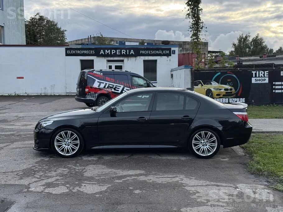 BMW E60 2005 photo 5