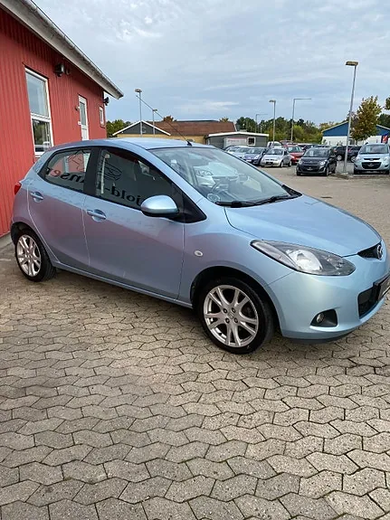 Mazda 2 2008 photo 5
