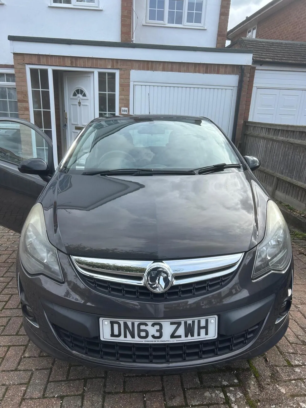 Vauxhall Corsa 2013 photo 2
