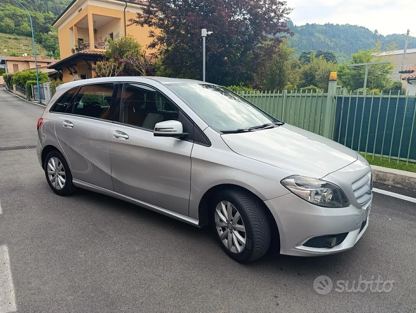 Mercedes-Benz B-Class 2014 photo 4