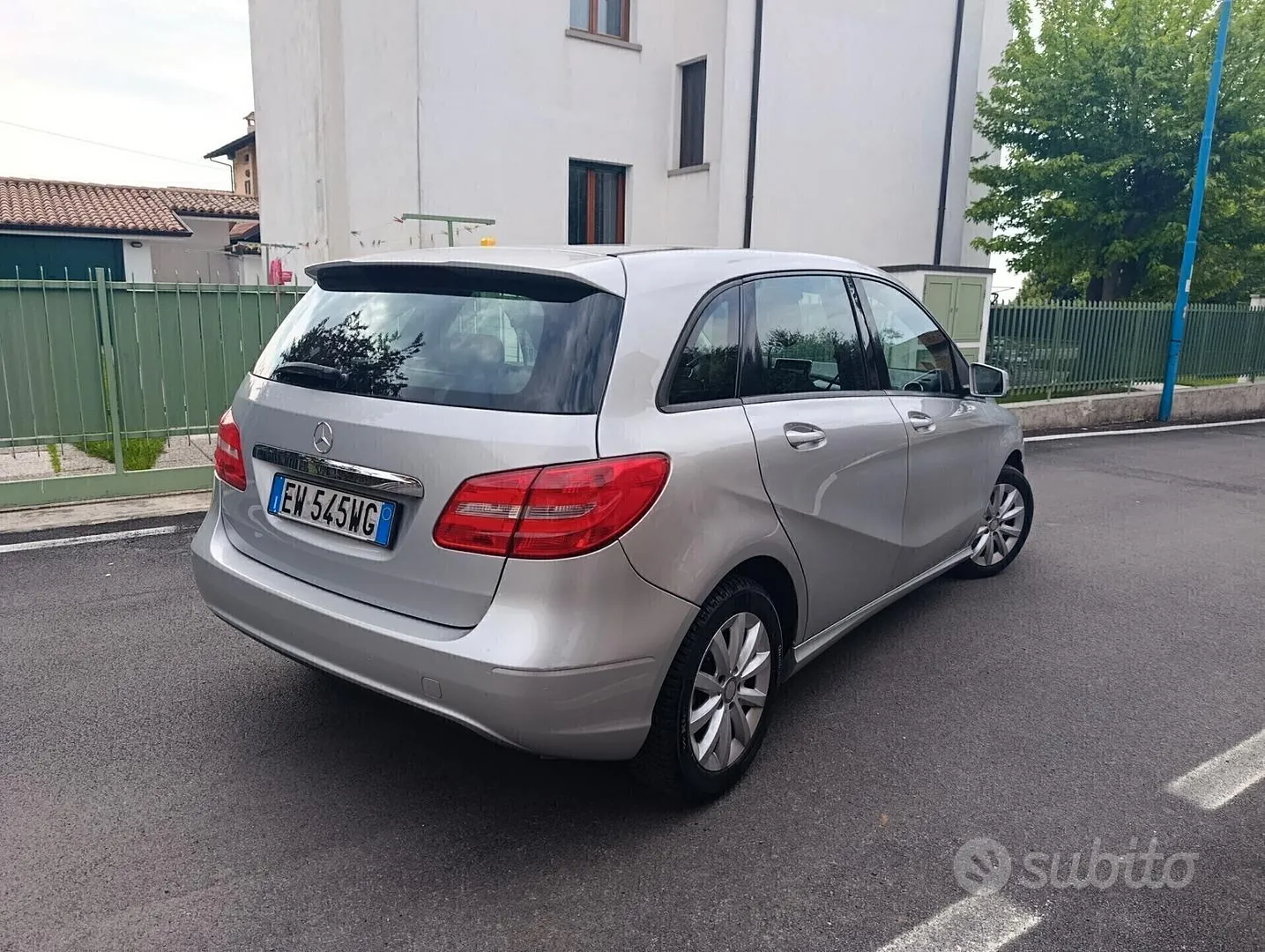 Mercedes-Benz B-Class 2014 photo 3