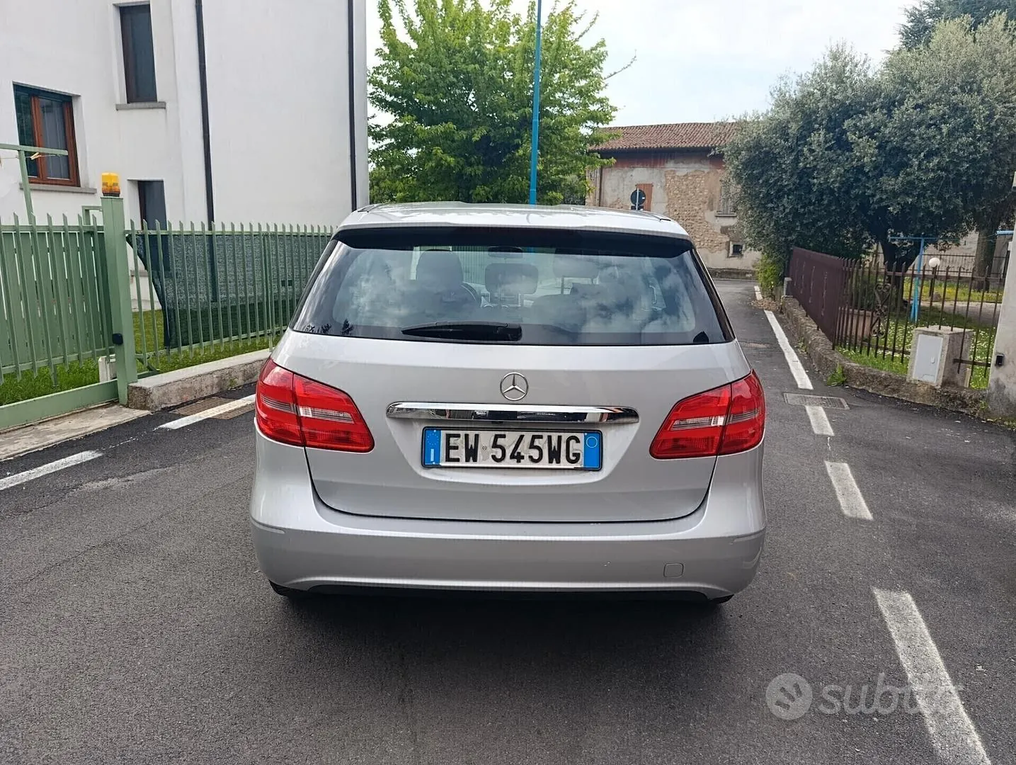Mercedes-Benz B-Class 2014 photo 2