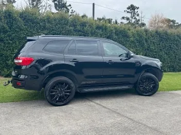 Ford Everest 2021 photo 2