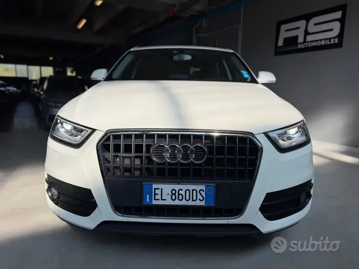 Audi Q3 2012 photo 2