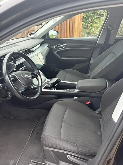 Audi E-Tron 2021 photo 5