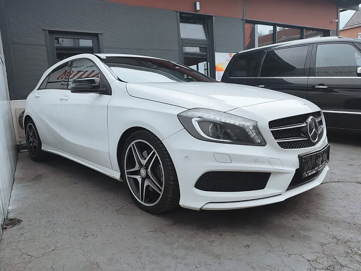 Mercedes-Benz A-Class 2013 photo 3