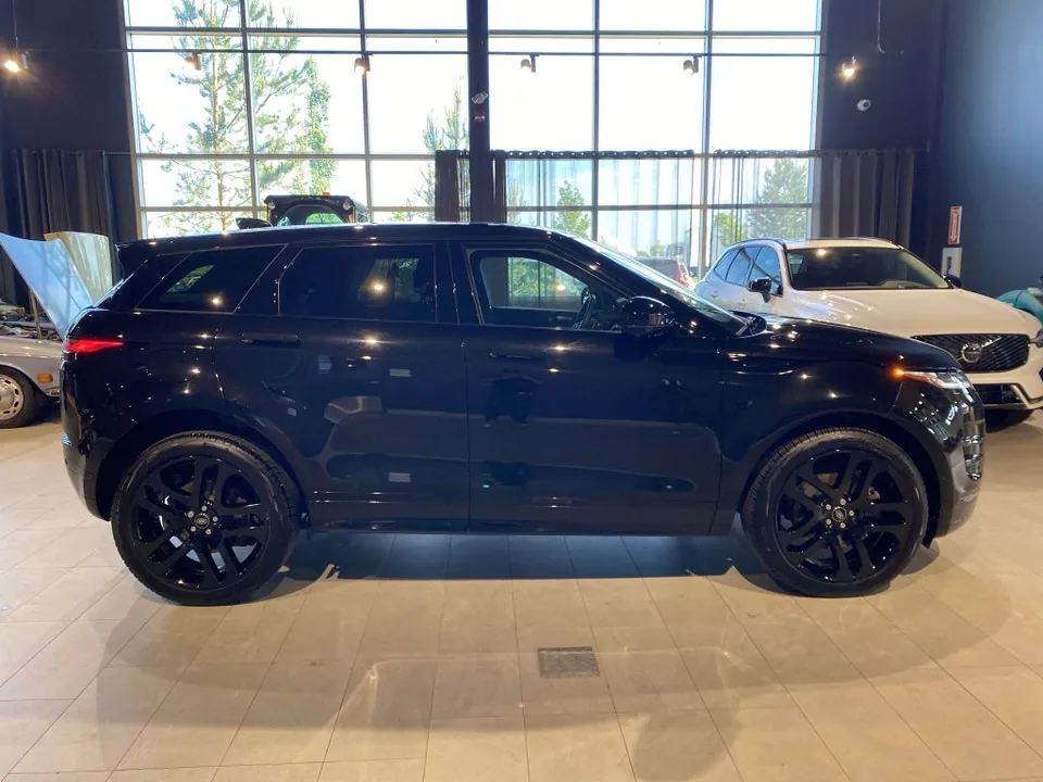 Land Rover Range Rover Evoque 2024 photo 3
