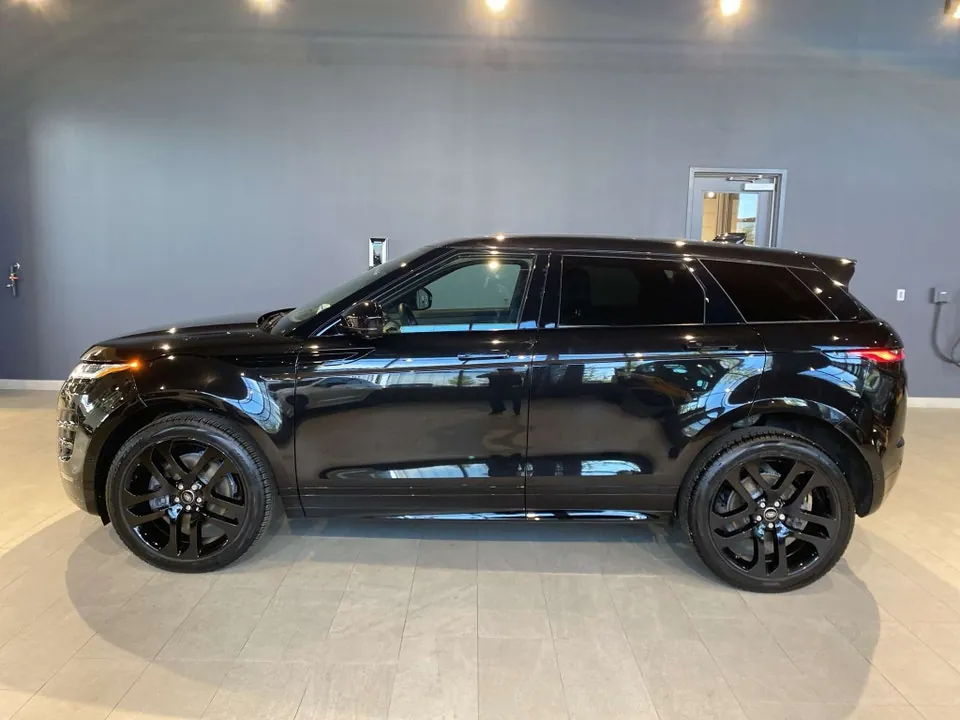 Land Rover Range Rover Evoque 2024 photo 2