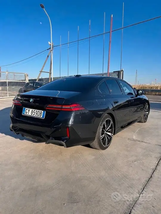 BMW 520D 2025 photo 4