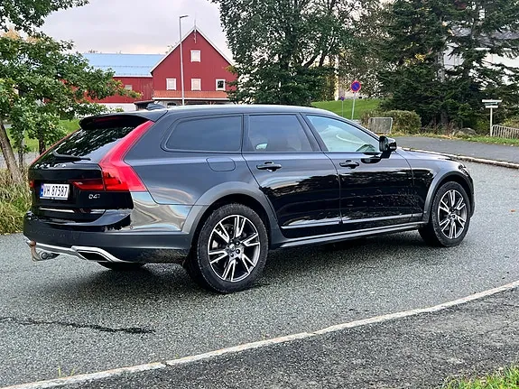 Volvo V90 Cross Country 2017 photo 4