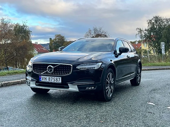 Volvo V90 Cross Country