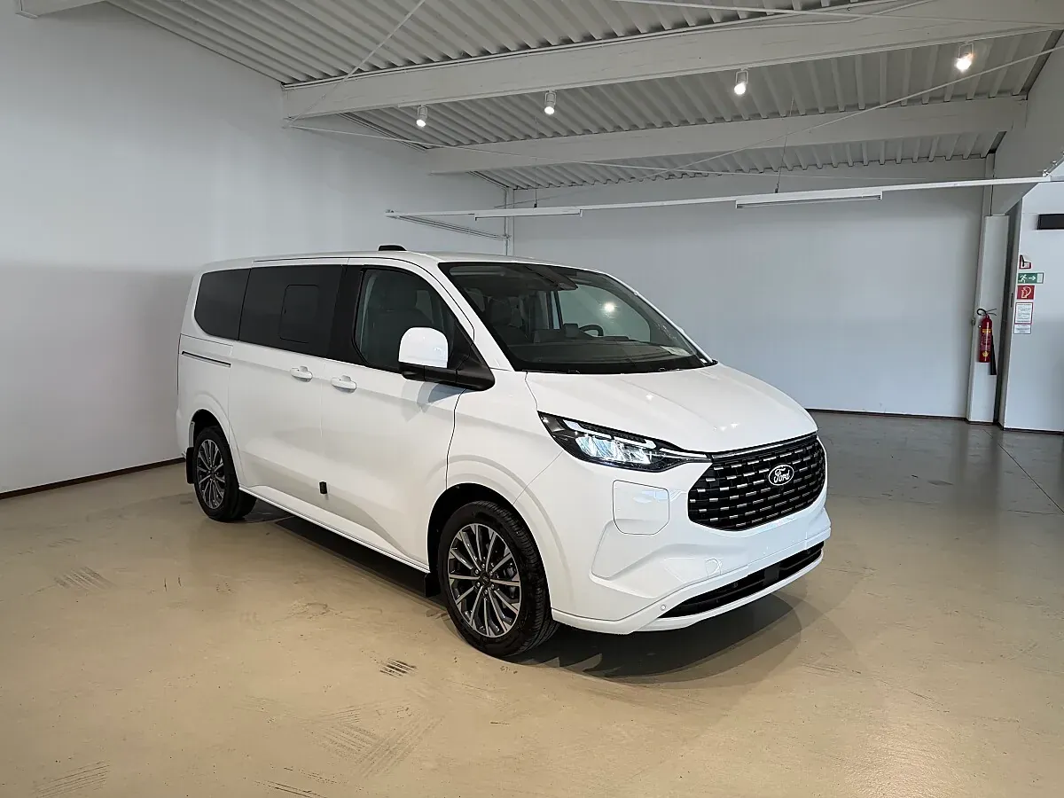 Ford Tourneo photo 2