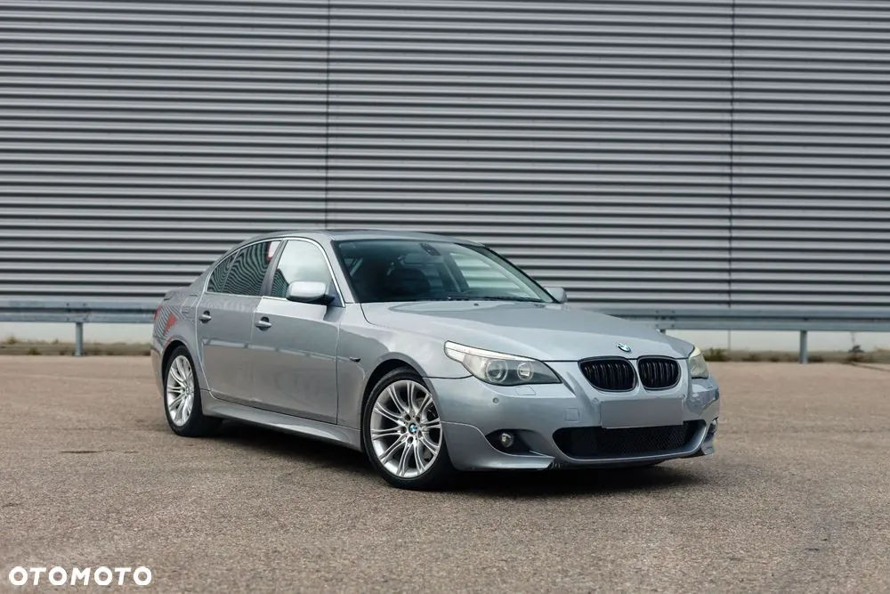 BMW Seria 5 2004 photo 4