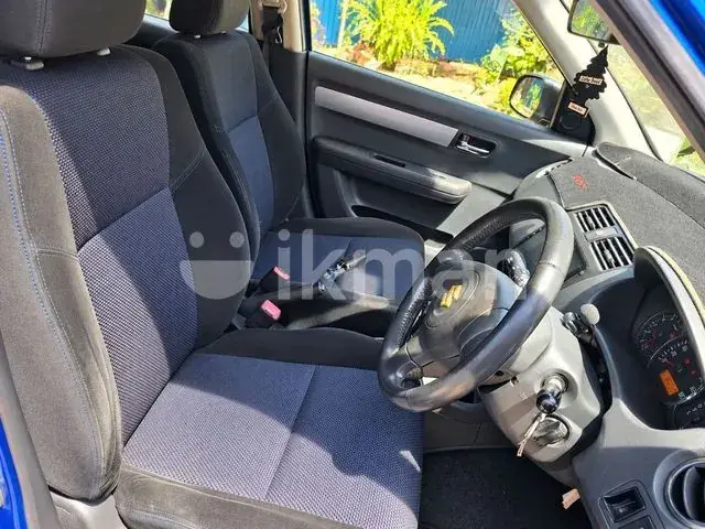 Suzuki Swift 2009 photo 5