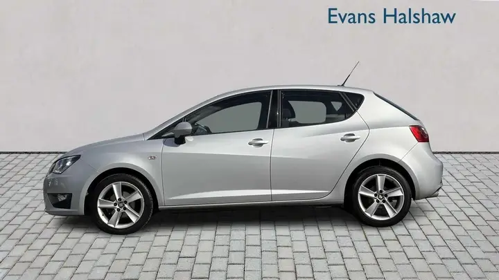 Seat Ibiza 2016 photo 4