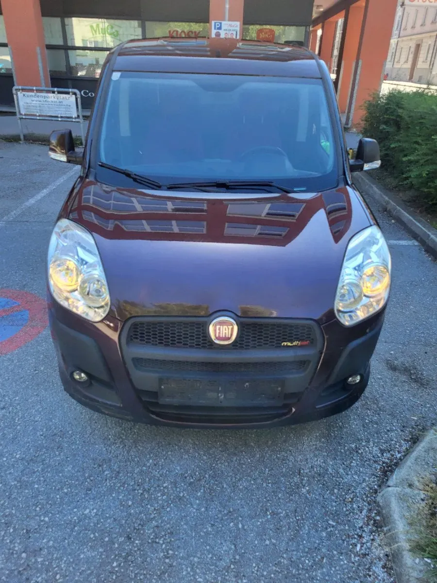 Fiat Doblò 2011 photo 2