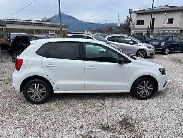 Volkswagen Polo 2015 photo 5