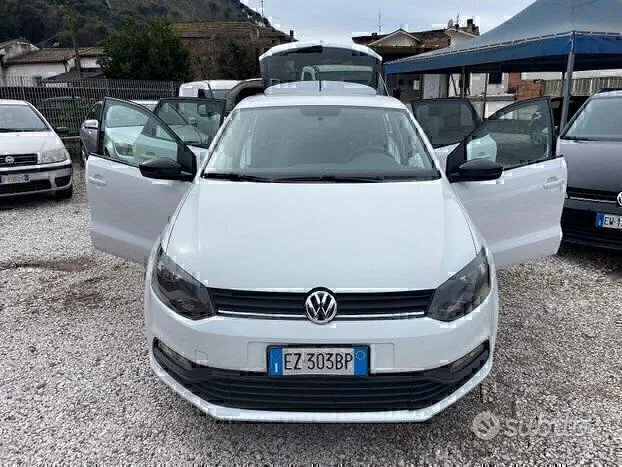 Volkswagen Polo 2015 photo 3