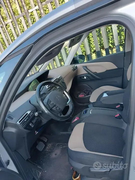 Citroen C4 Picasso 2015 photo 5