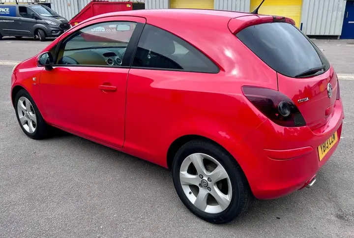 Vauxhall Corsa 2013 photo 4
