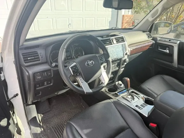 Toyota 4Runner 2023 photo 5