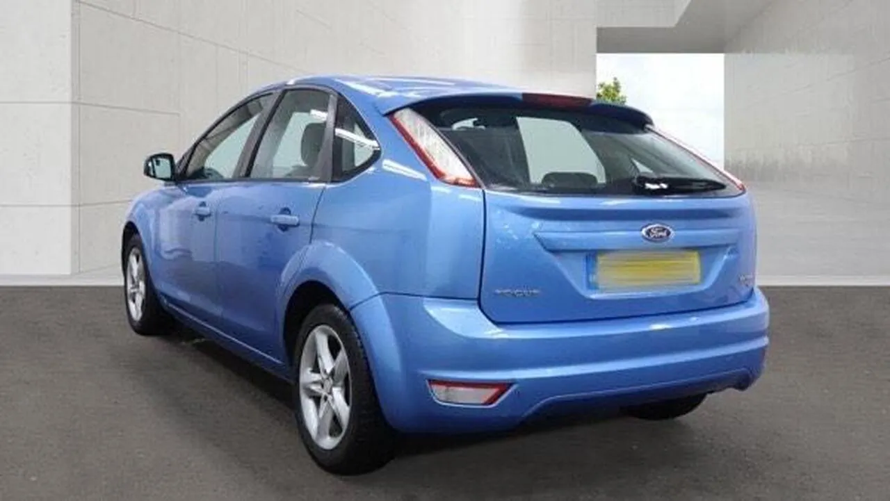 Ford Focus 2010 photo 5