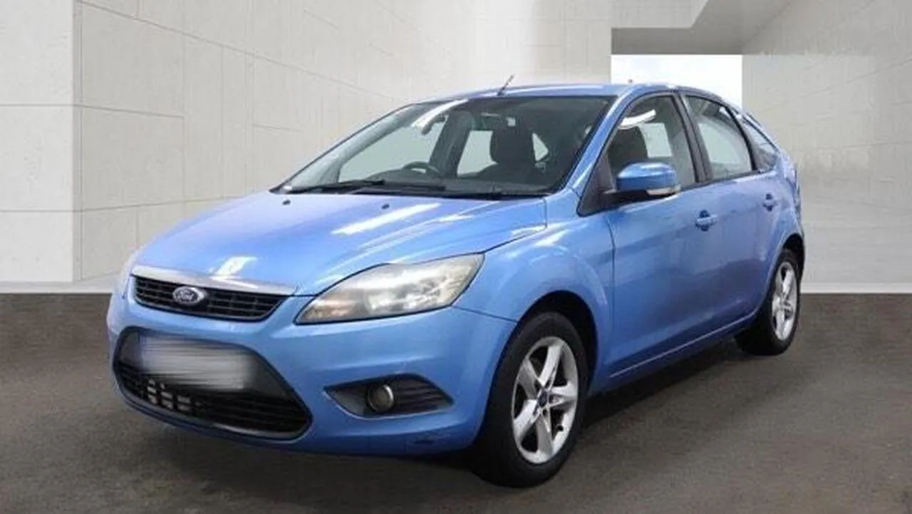 Ford Focus 2010 photo 2