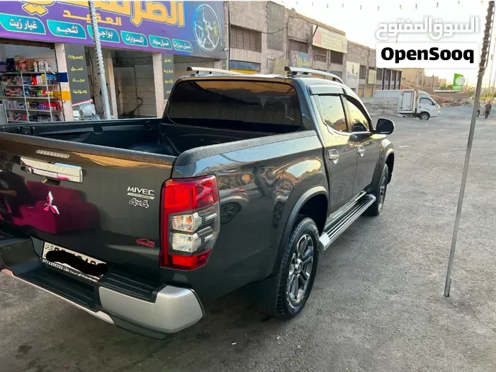 Mitsubishi L200 2022 photo 2