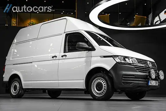 Volkswagen Transporter 2021 photo 2