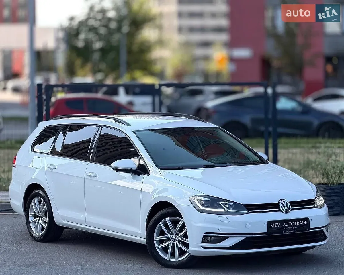 Volkswagen Golf 2017 photo 2