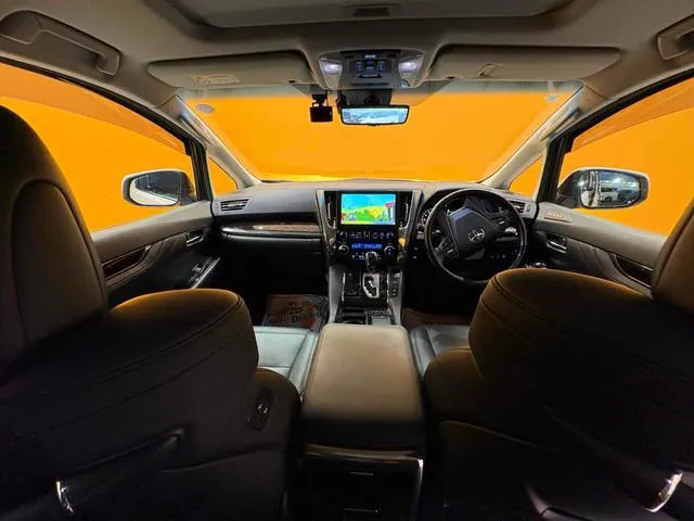 Toyota Alphard 2021 photo 2