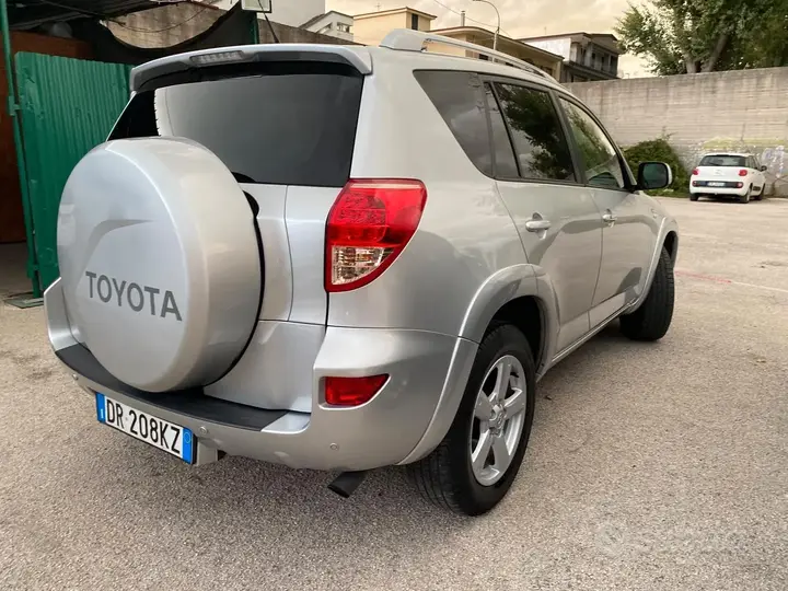 Toyota Rav4 2009 photo 4
