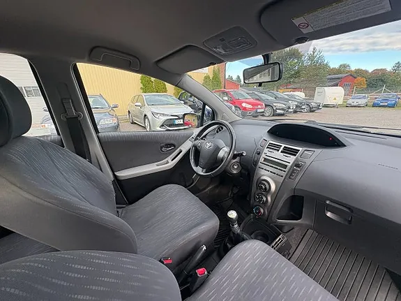 Toyota Yaris 2009 photo 5