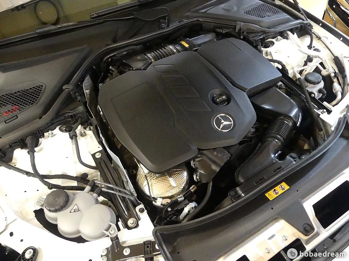 Mercedes-Benz E220D 2024 photo 5