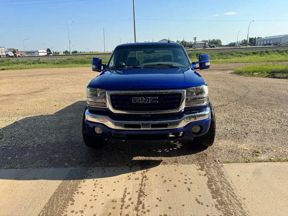 GMC Sierra 2500 2005 photo 4