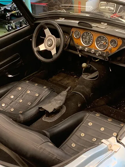 Triumph Spitfire 1965 photo 2