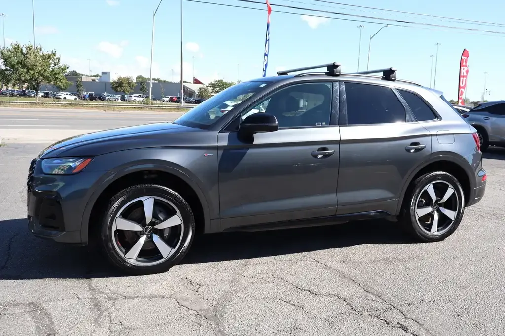 Audi Q5 2023 photo 2