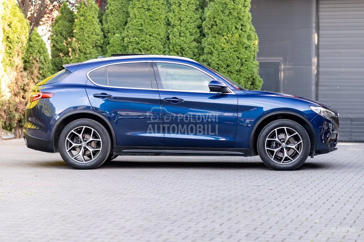 Alfa Romeo Stelvio 2018 photo 4